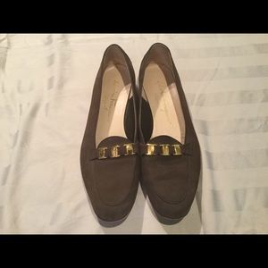 🆕 Salvatore Ferragamo brown suede loafers 👞